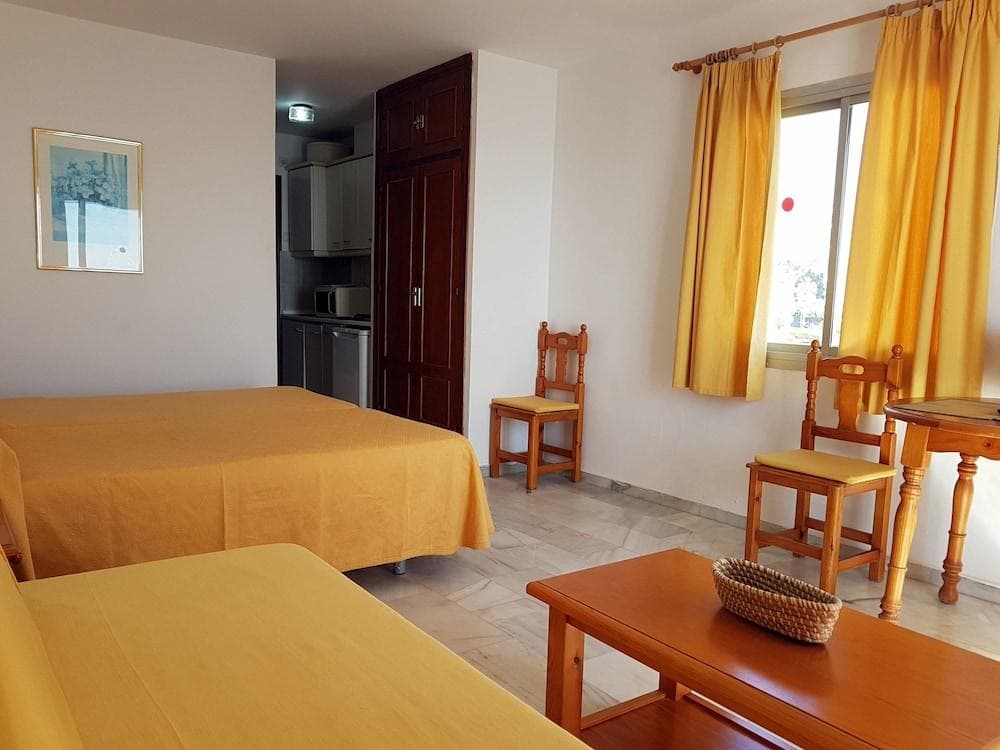 SUNNY BEACH APARTHOTEL