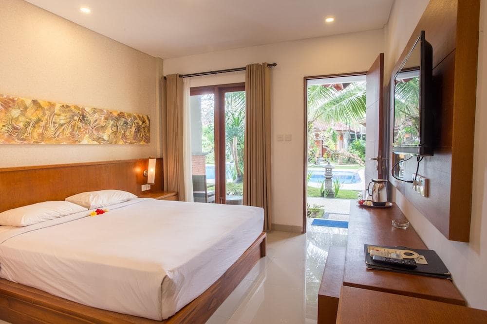 Hotel Sinar Bali Legian by ZUZU
