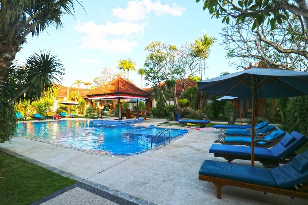 Hotel Sinar Bali Legian by ZUZU