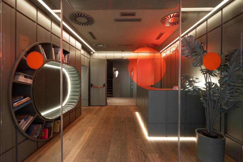 Chic&basic Dot Hotel