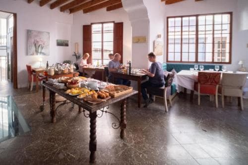 PETIT HOTEL FORN NOU