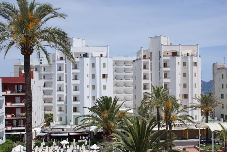R2 CALA MILLOR