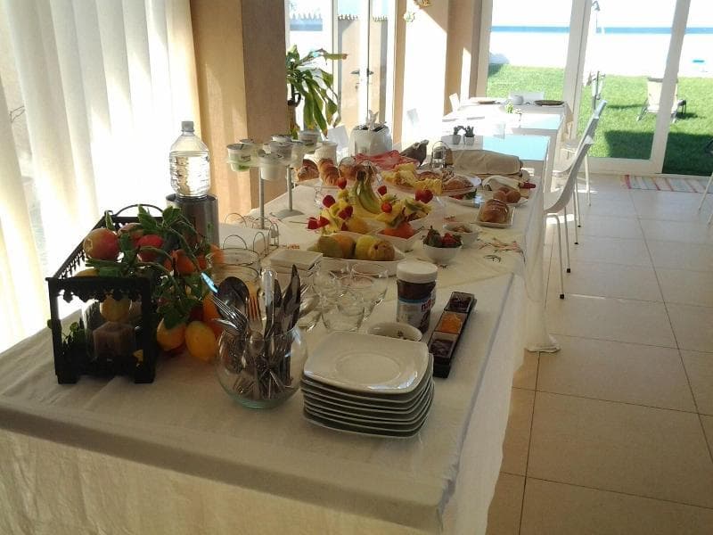 Suite Beach B&B and Club