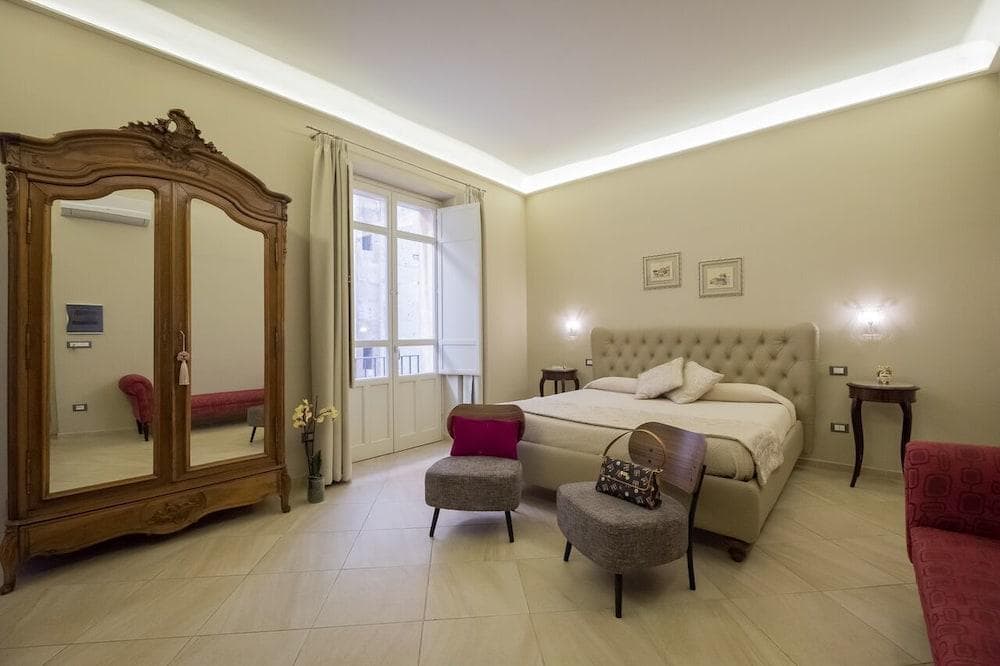 Maecò Ortigia B&B