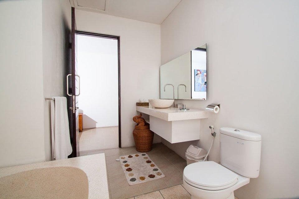 Skye Dee Villa