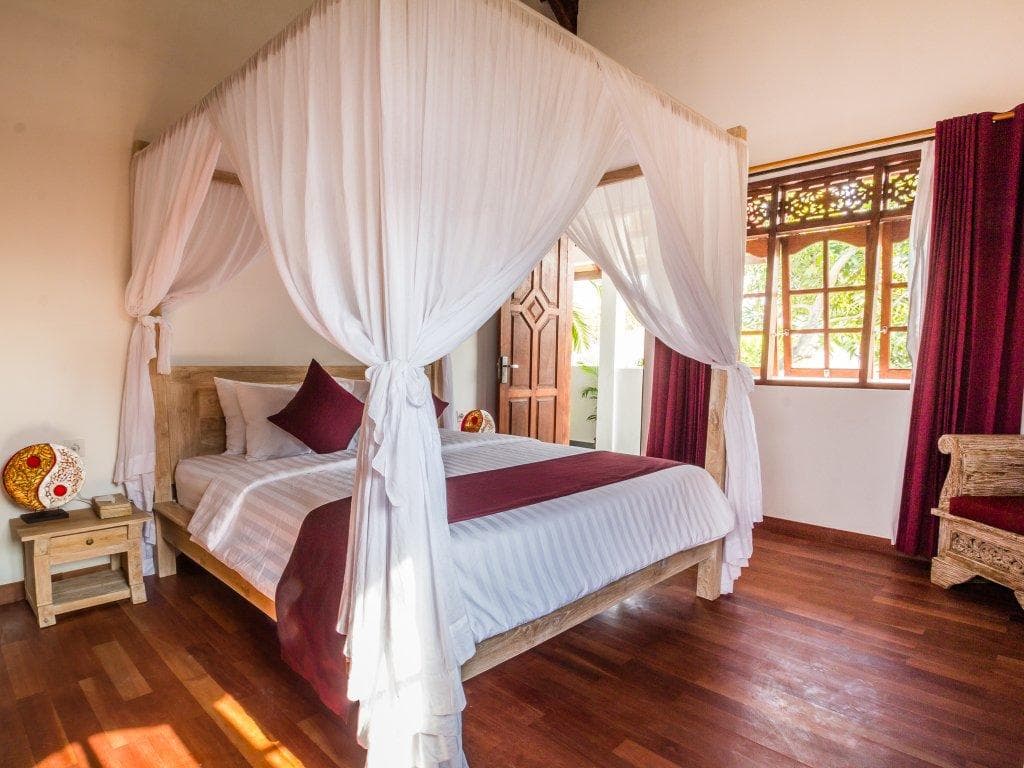 Villa Bewa by Villa Finder