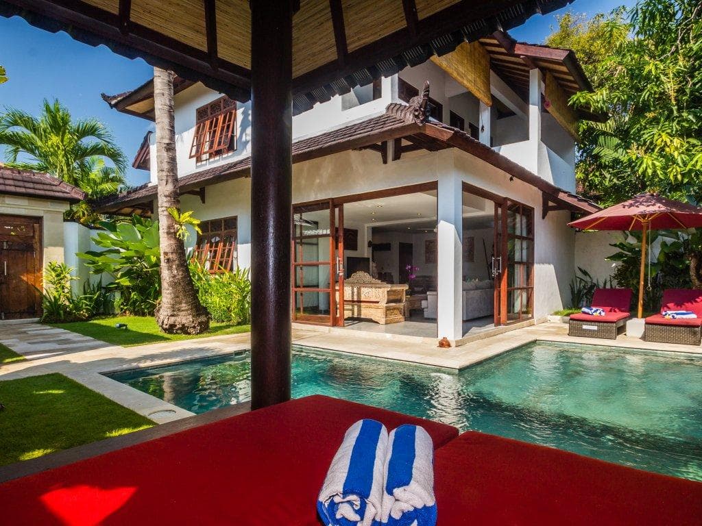 Villa Bewa by Villa Finder
