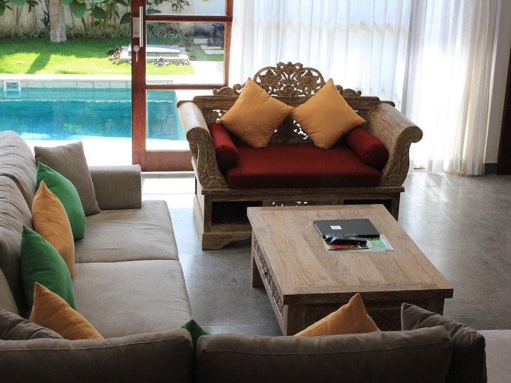 Villa Bewa by Villa Finder