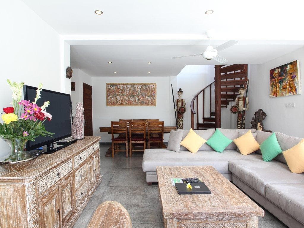 Villa Bewa by Villa Finder