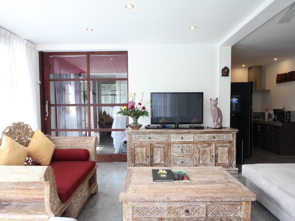 Villa Bewa by Villa Finder