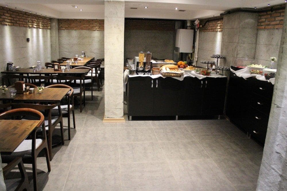 Elibol Hotel