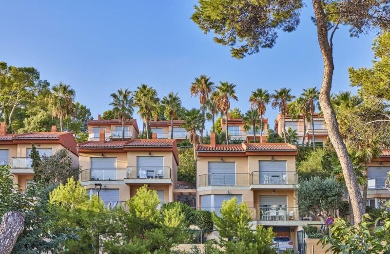 UNIVERSAL AQUAMARIN BEACH HOUSES