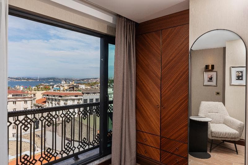 Levni Istanbul Handwritten Collection by ACCOR