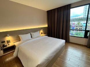 35 Bow Hotel