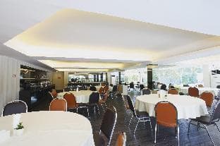 Lee Nova Hotel