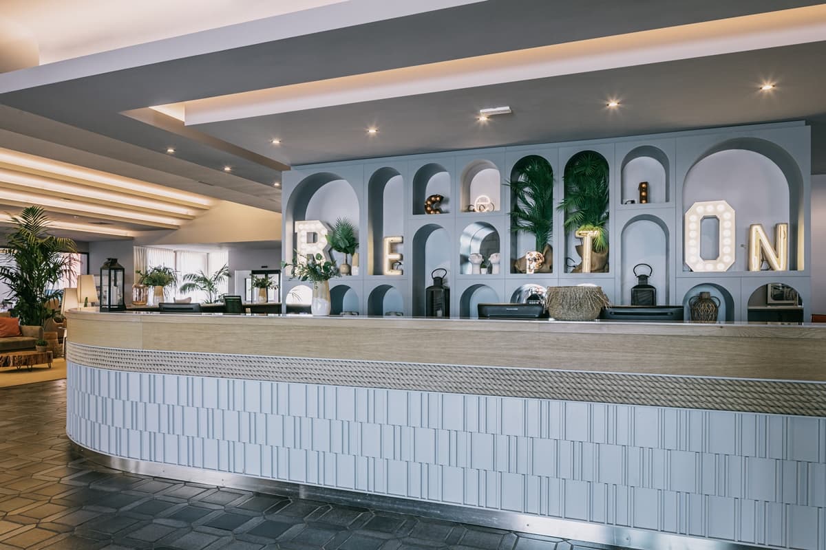 MANGIA'S TORRE DEL BARONE RESORT