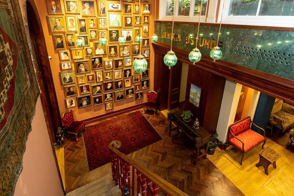 LIMEHOUSE LIBRARY HOTEL