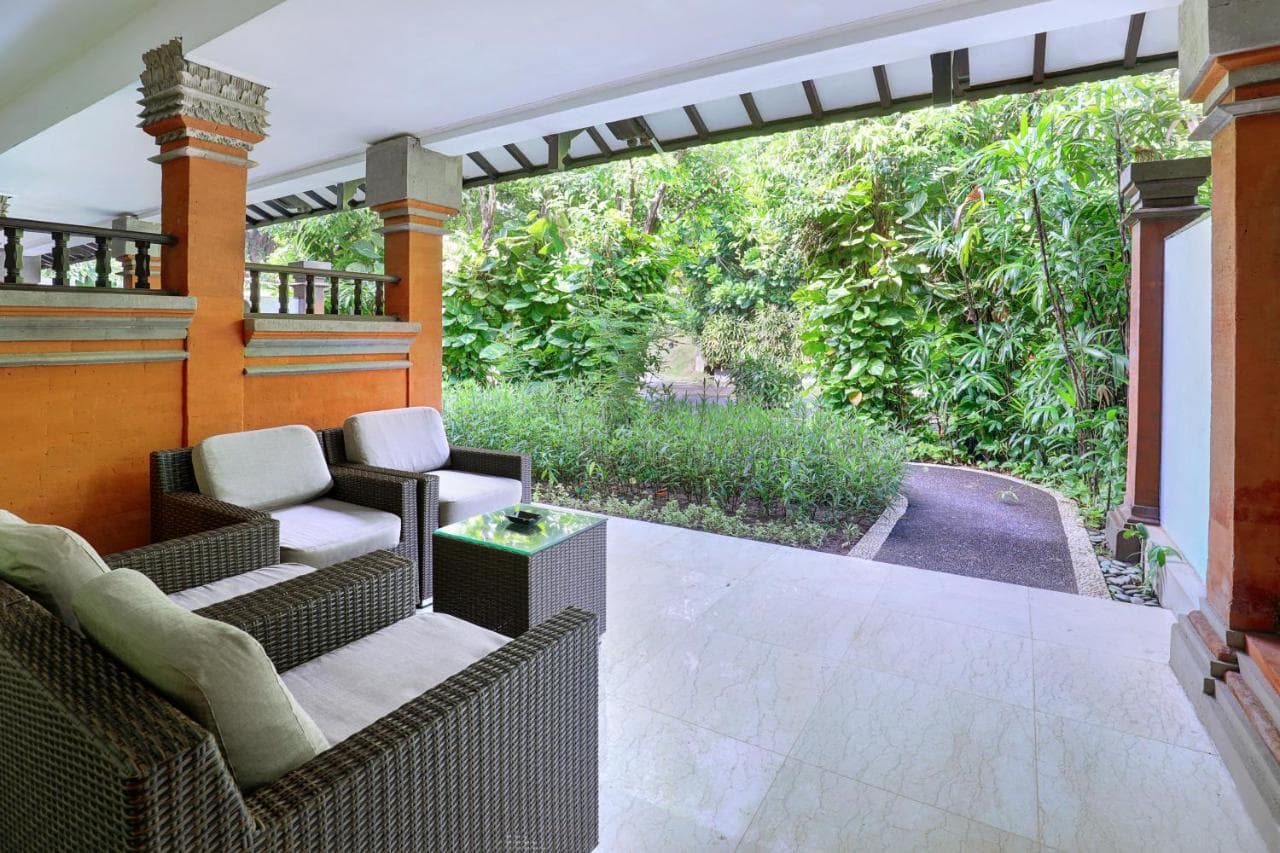LEGIAN BEACH HOTEL