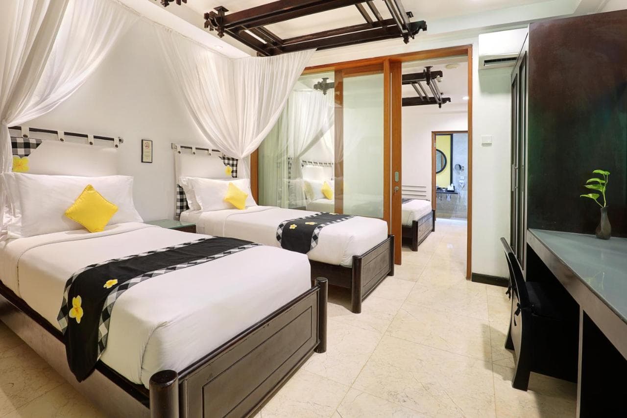 LEGIAN BEACH HOTEL