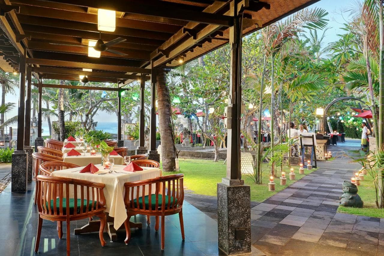 LEGIAN BEACH HOTEL