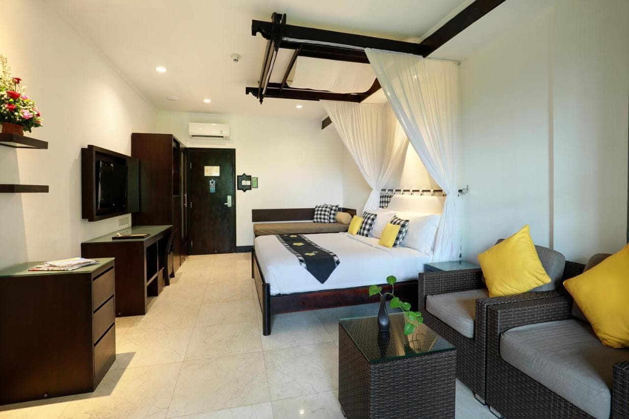 LEGIAN BEACH HOTEL