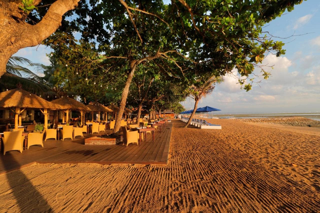 INNA SINDHU BEACH HTL & RESORT