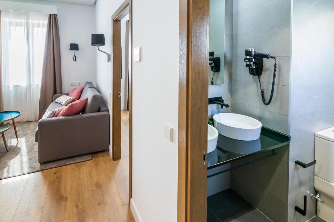 AQUITANIA HOME SUITES