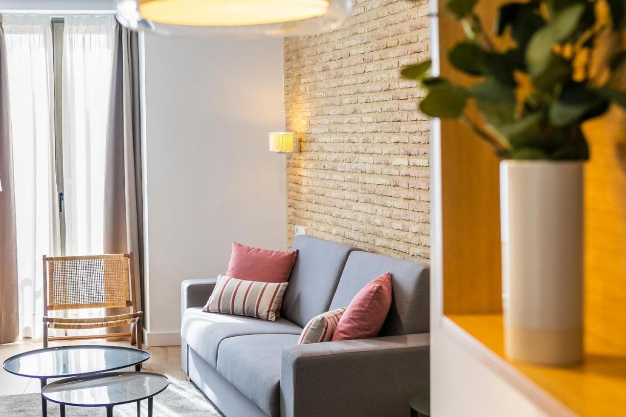 AQUITANIA HOME SUITES