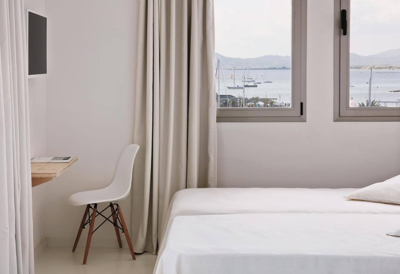 HOTEL EOLO