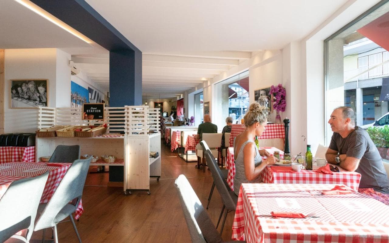 HOTEL EOLO