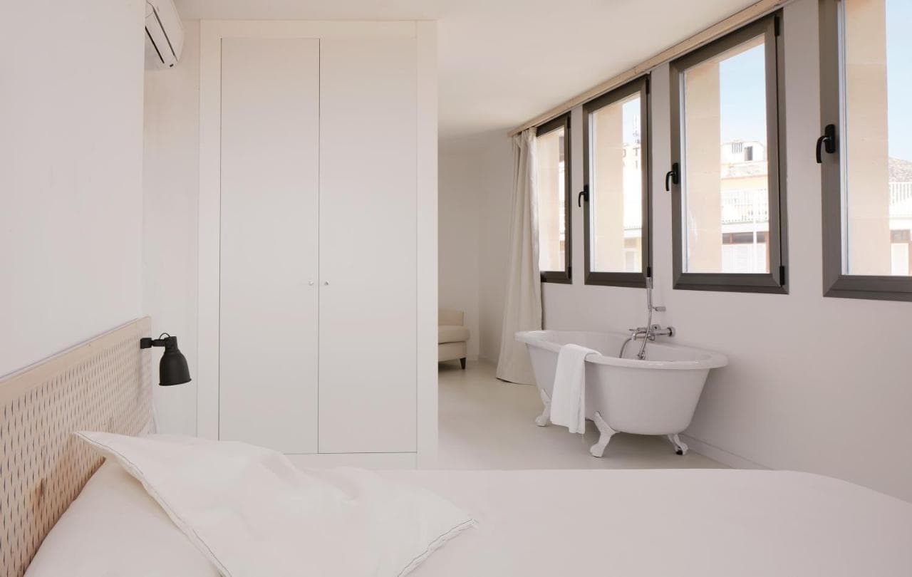 HOTEL EOLO