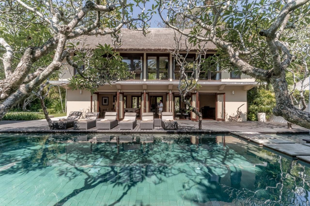 KAYUMANIS NUSA DUA PRIVATE VILLA & SPA