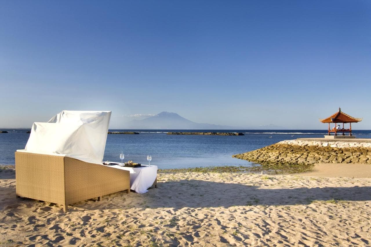 KAYUMANIS NUSA DUA PRIVATE VILLA & SPA