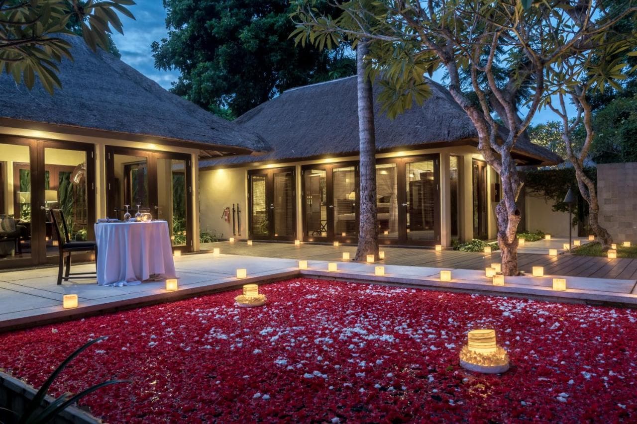 KAYUMANIS NUSA DUA PRIVATE VILLA & SPA