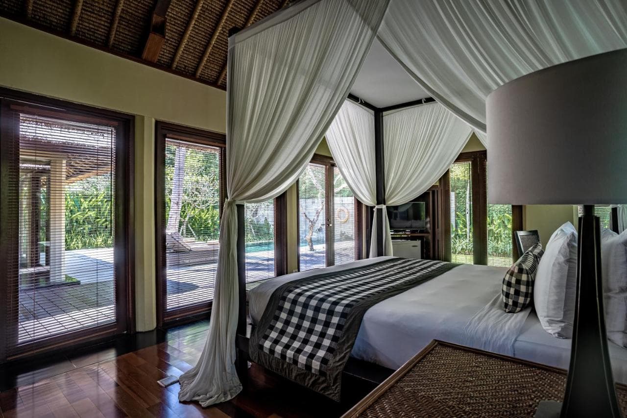 KAYUMANIS NUSA DUA PRIVATE VILLA & SPA