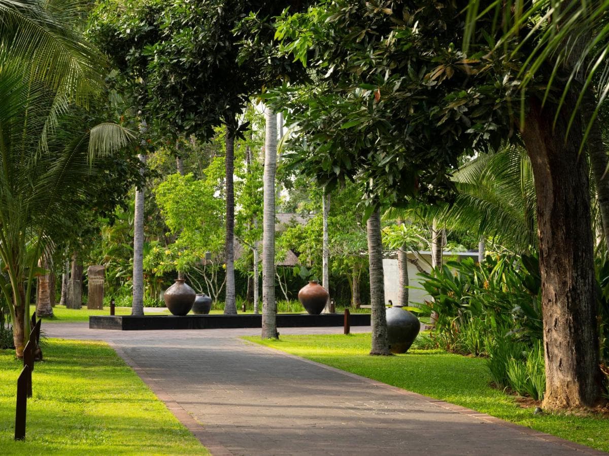 KAYUMANIS JIMBARAN PRIVATE ESTATE & SPA