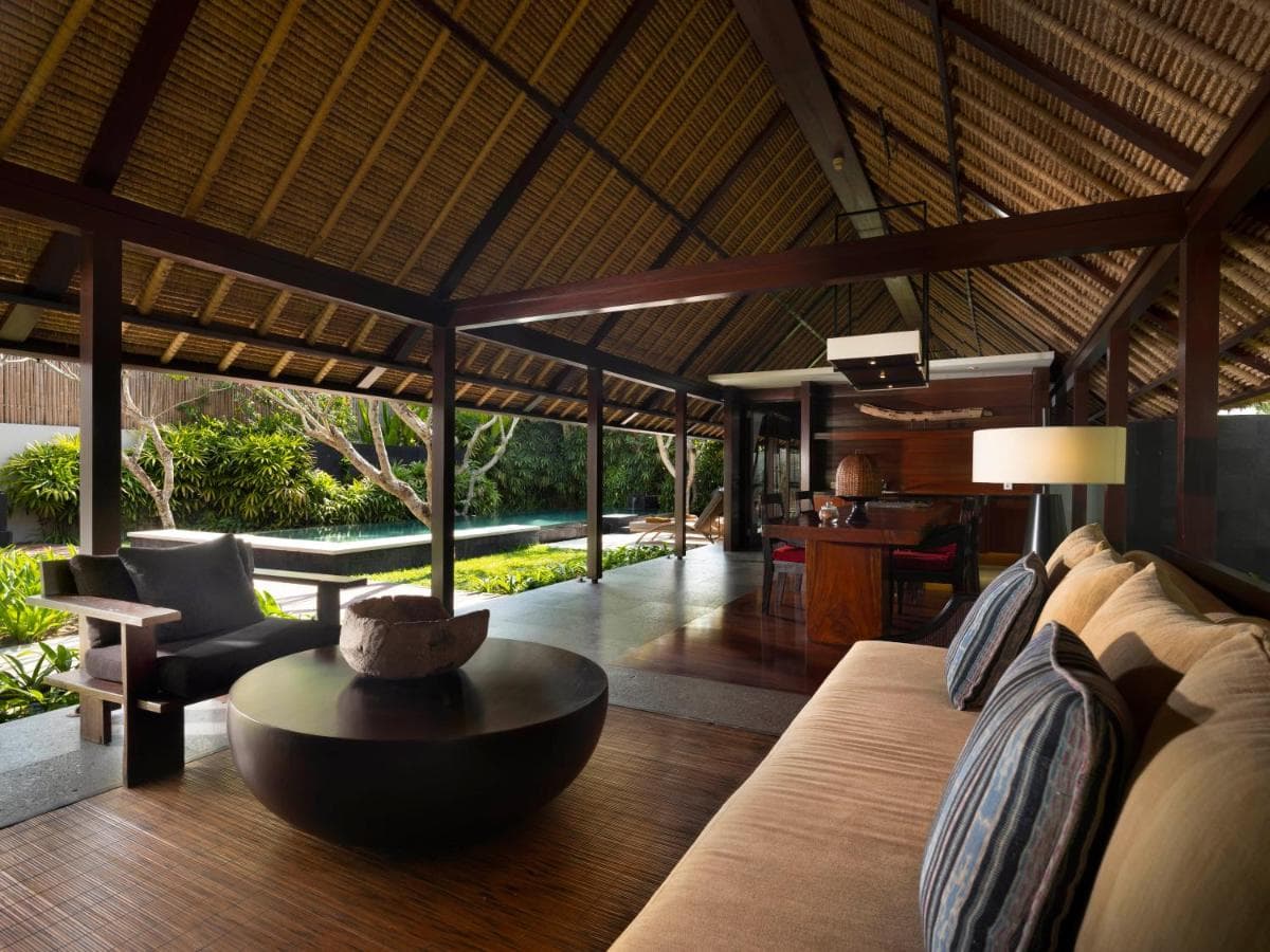 KAYUMANIS JIMBARAN PRIVATE ESTATE & SPA