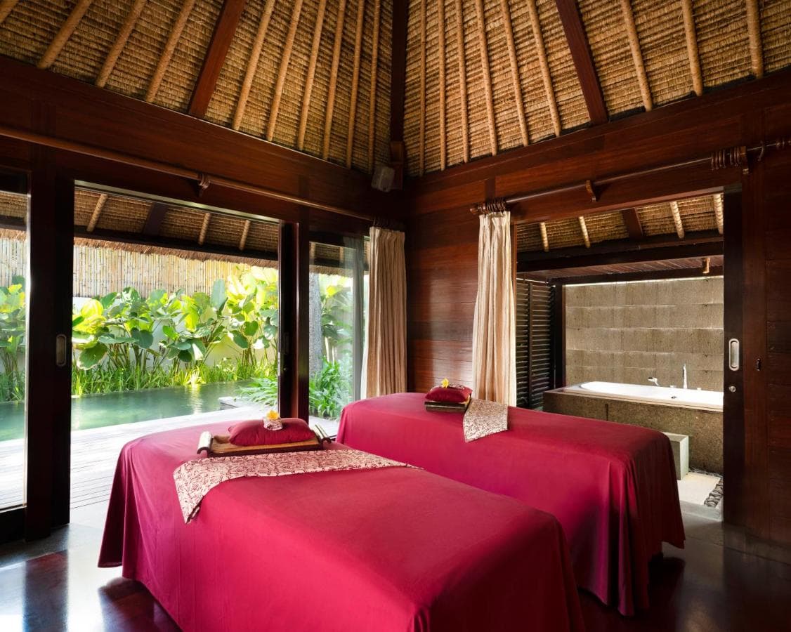 KAYUMANIS JIMBARAN PRIVATE ESTATE & SPA