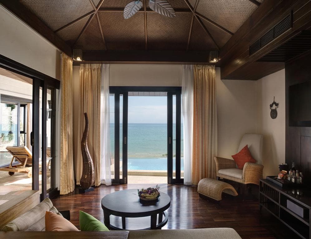 RAWI WARIN RESORT & SPA