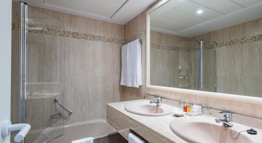 ILLA DOR HOTEL & APARTMENTS