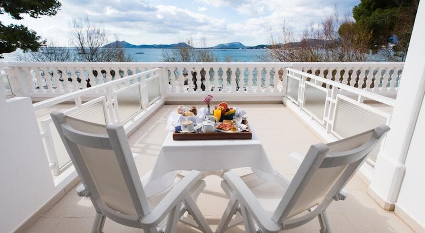ILLA DOR HOTEL & APARTMENTS