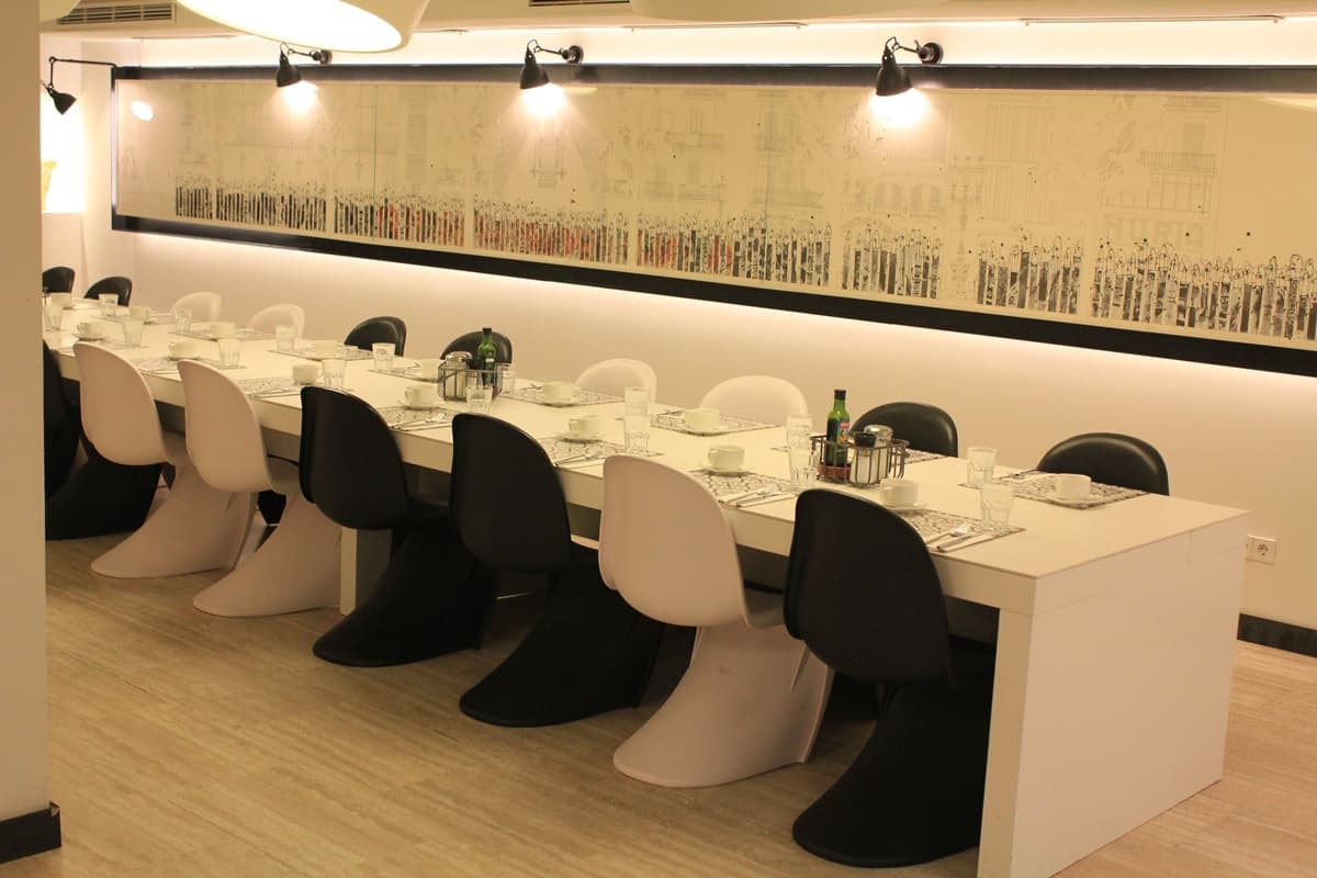 Pol & Grace Hotel
