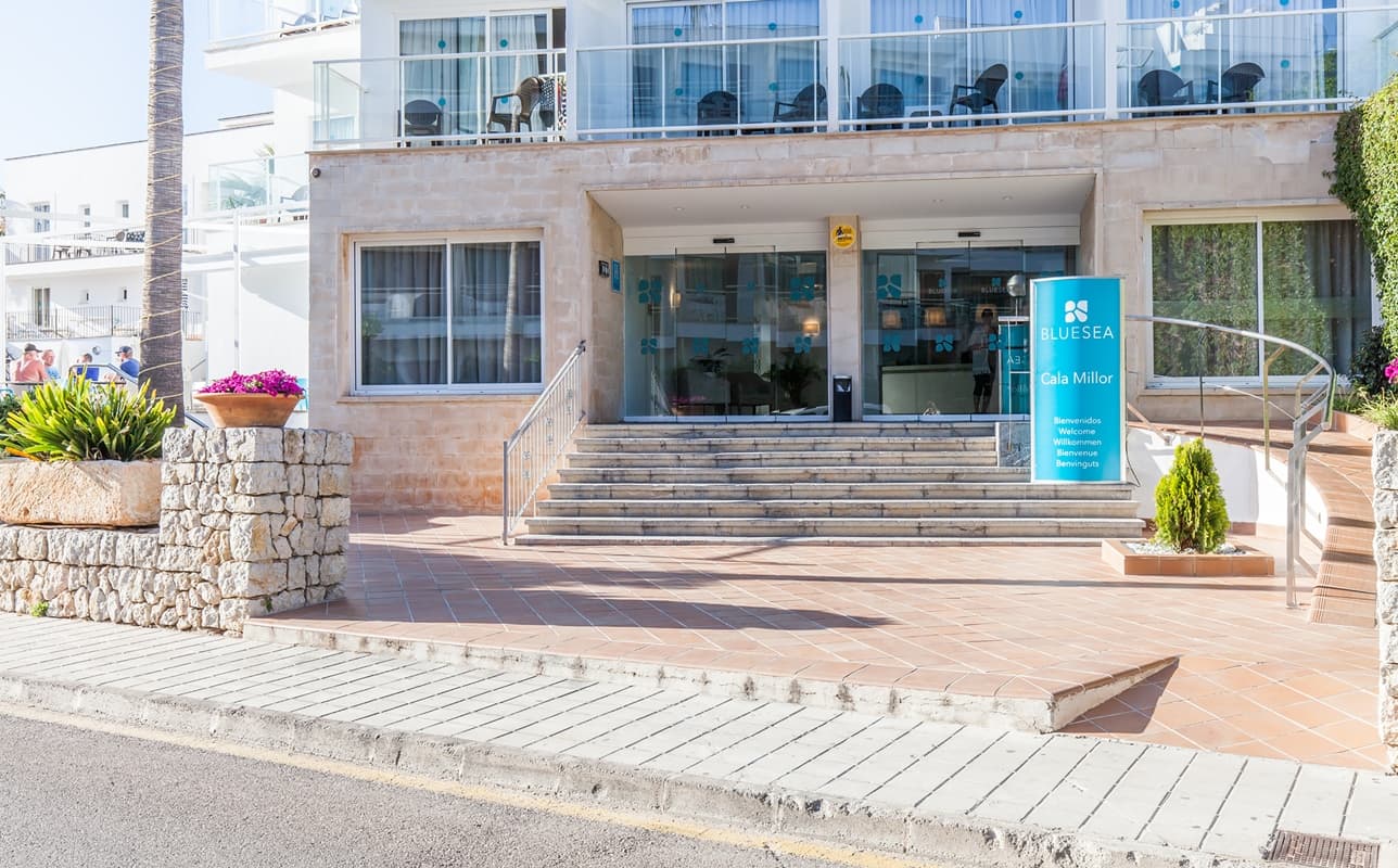 BLUE SEA CALA MILLOR