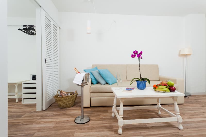FERGUS STYLE CALA BLANCA SUITES