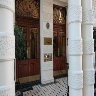 THE COMMODORE HOTEL