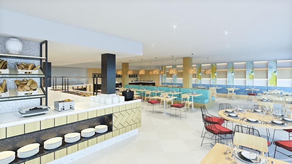 Universal Aparthotel Elis