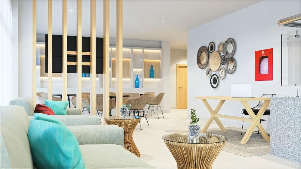 Universal Aparthotel Elis