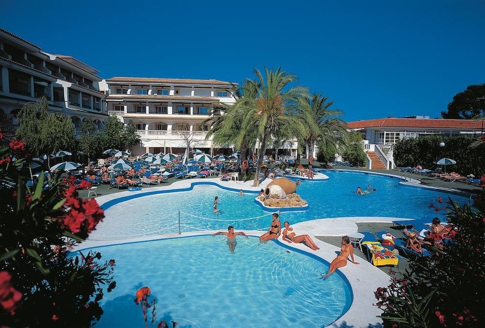 BEACH CLUB FONT SA CALA