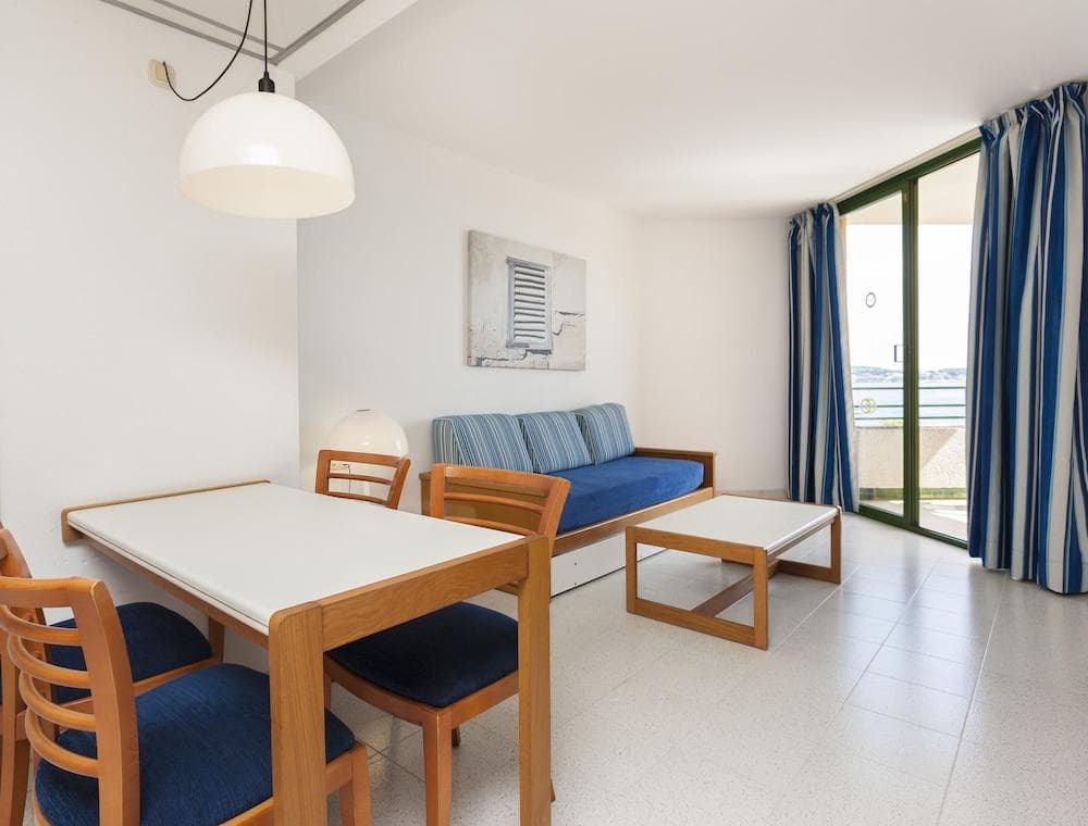Globales Apartamentos Nova