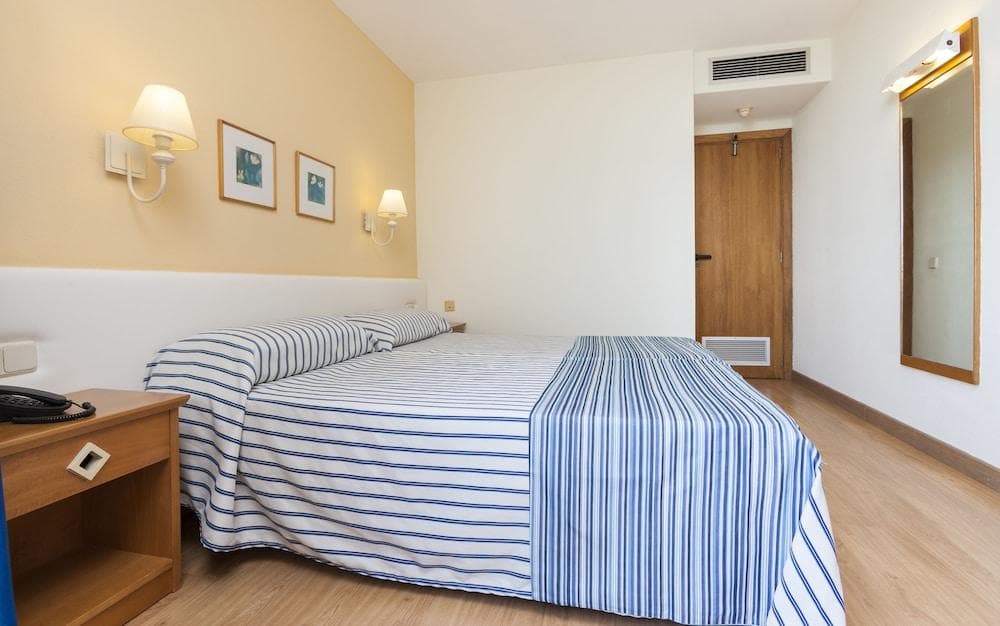 Globales Apartamentos Nova